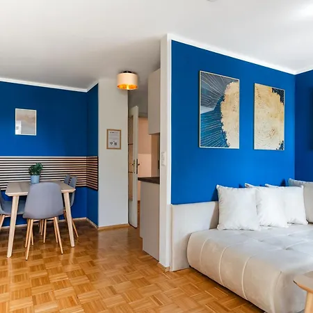Quiet Courtyard Altstadt - 2br, Lift&free Parking By Hero Homes * Graz