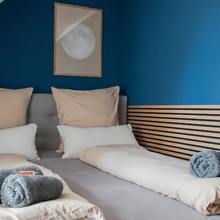 Quiet Courtyard Altstadt - 2br, Lift&free Parking By Hero Homes Apartment Graz